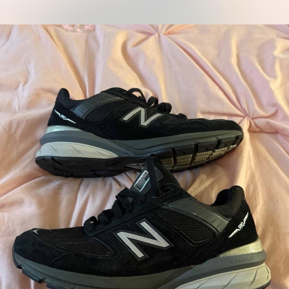 New Balance Black and Gray Running Shoes